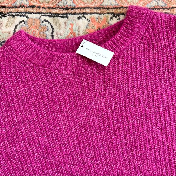 Banana Republic Cozy Ribbed Knit Elegant Berry Sweater NWT - Picture 6 of 10